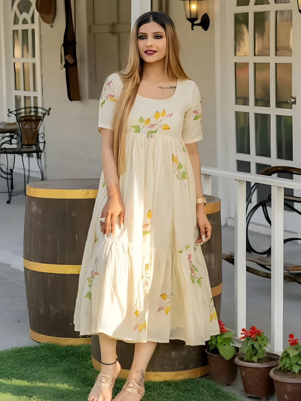 MorPaankh Champa cream cotton kurta with painted floral print, view 4