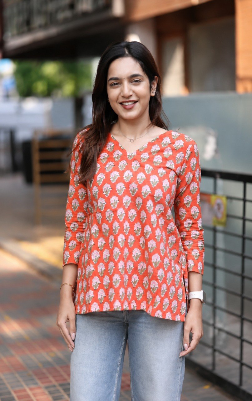 Morpaankh Naranga orange cotton block-print kurti, view 3