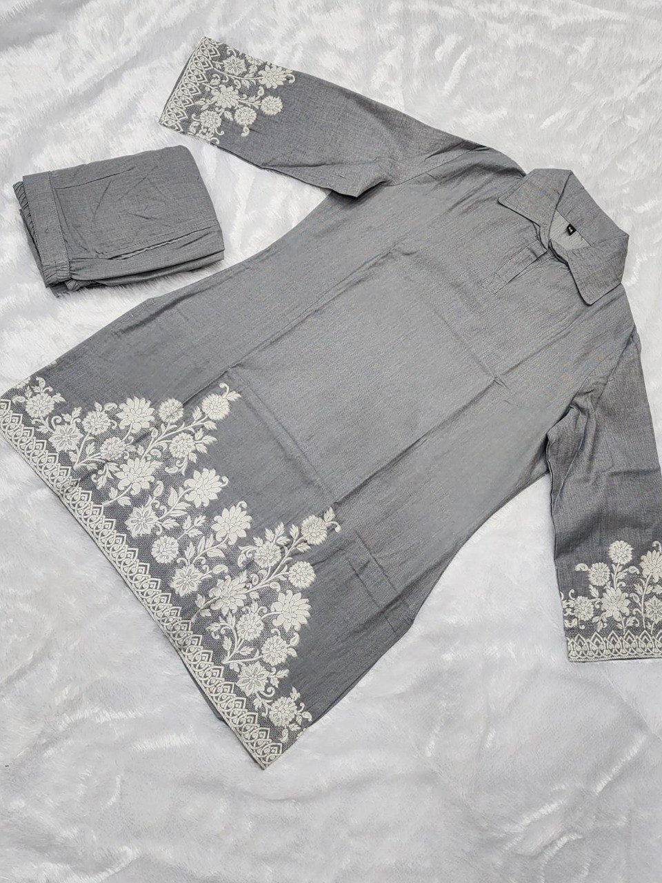 Morpaankh Kinara cotton jacquard co-ord set with white woven floral border, collar and straight pant, view 7